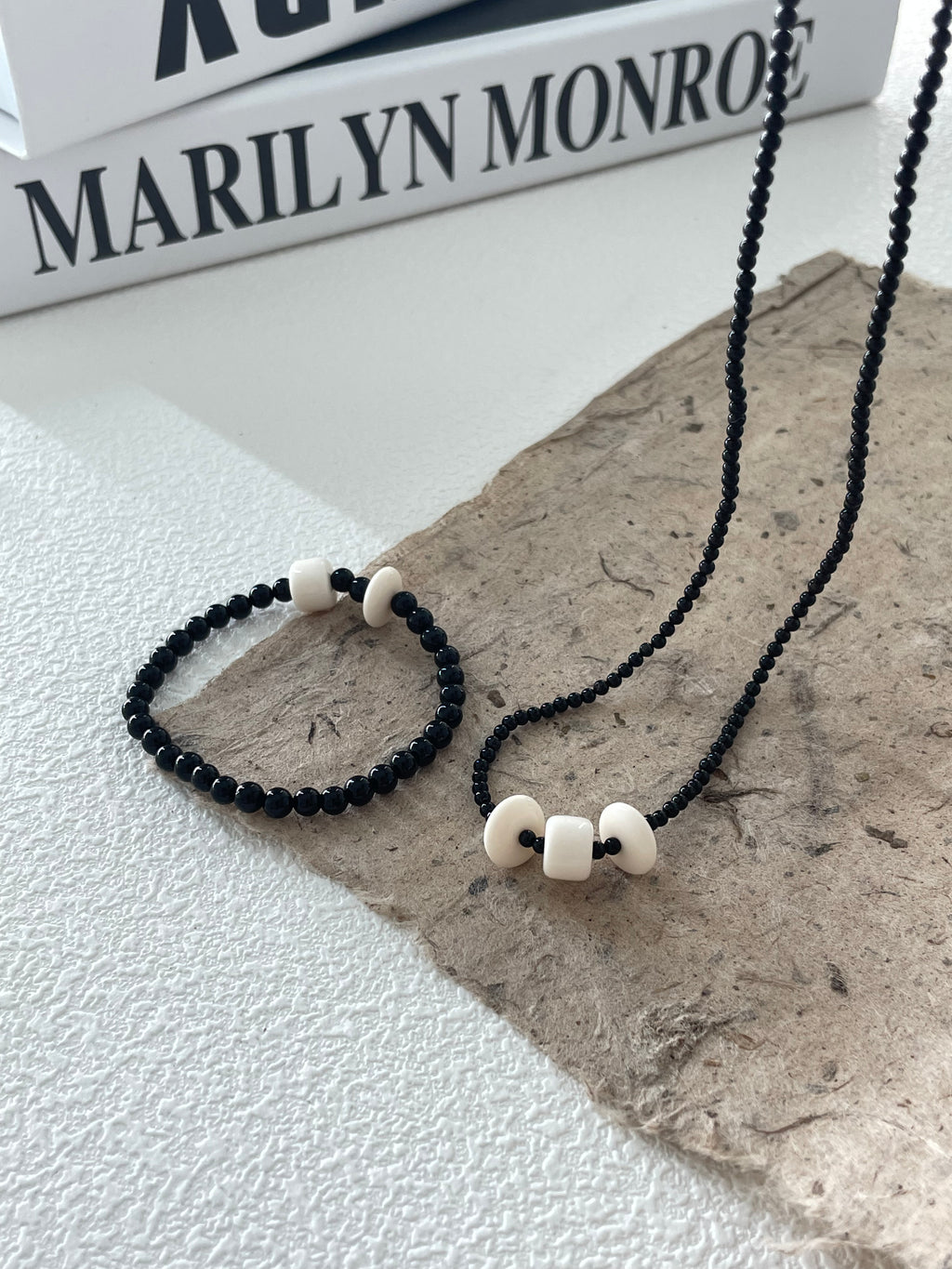 Minimalist Black & Cream Agate Beaded Elastic Bracelet - Natural Stone
