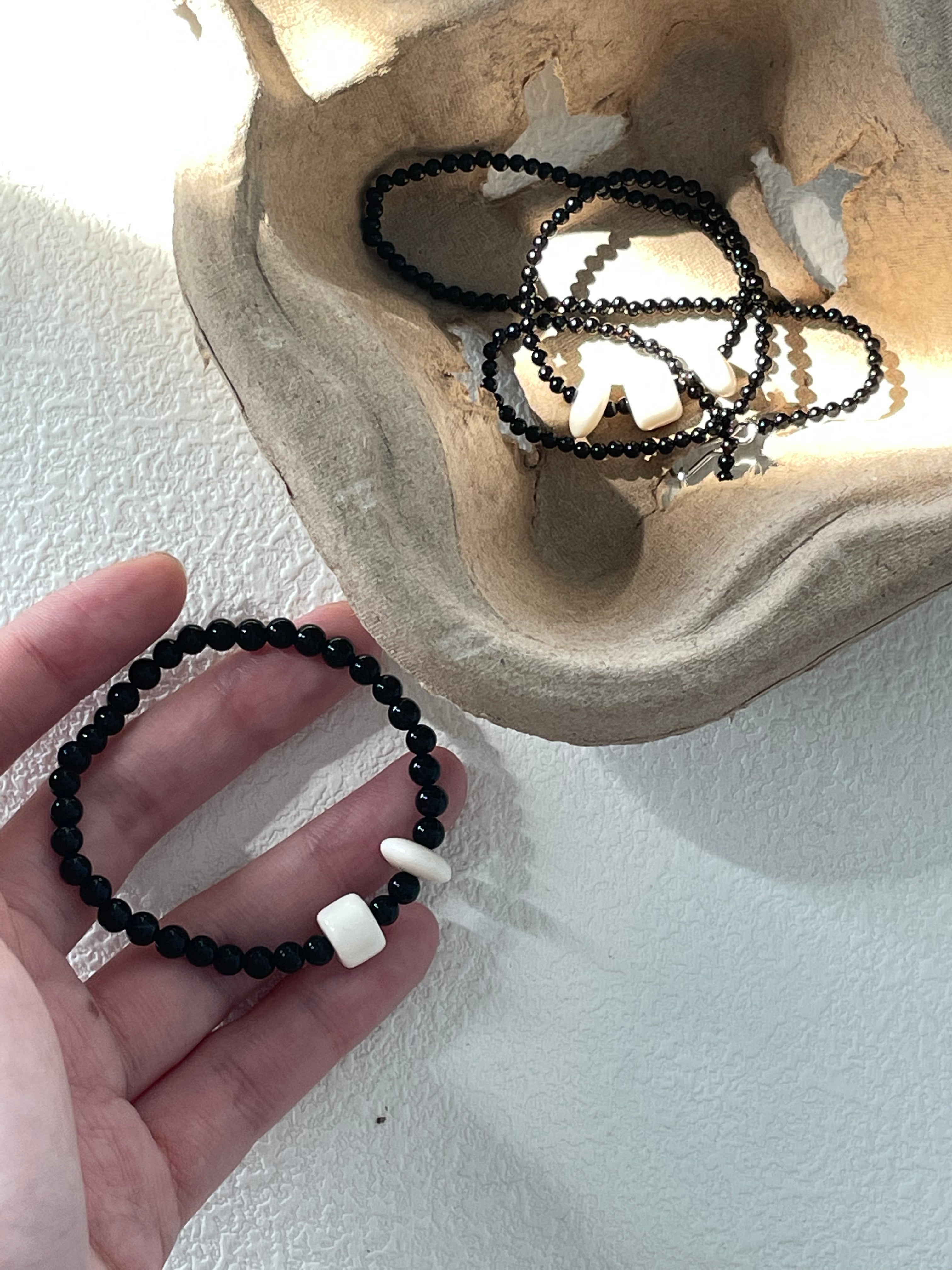 Minimalist Black & Cream Agate Beaded Elastic Bracelet - Natural Stone