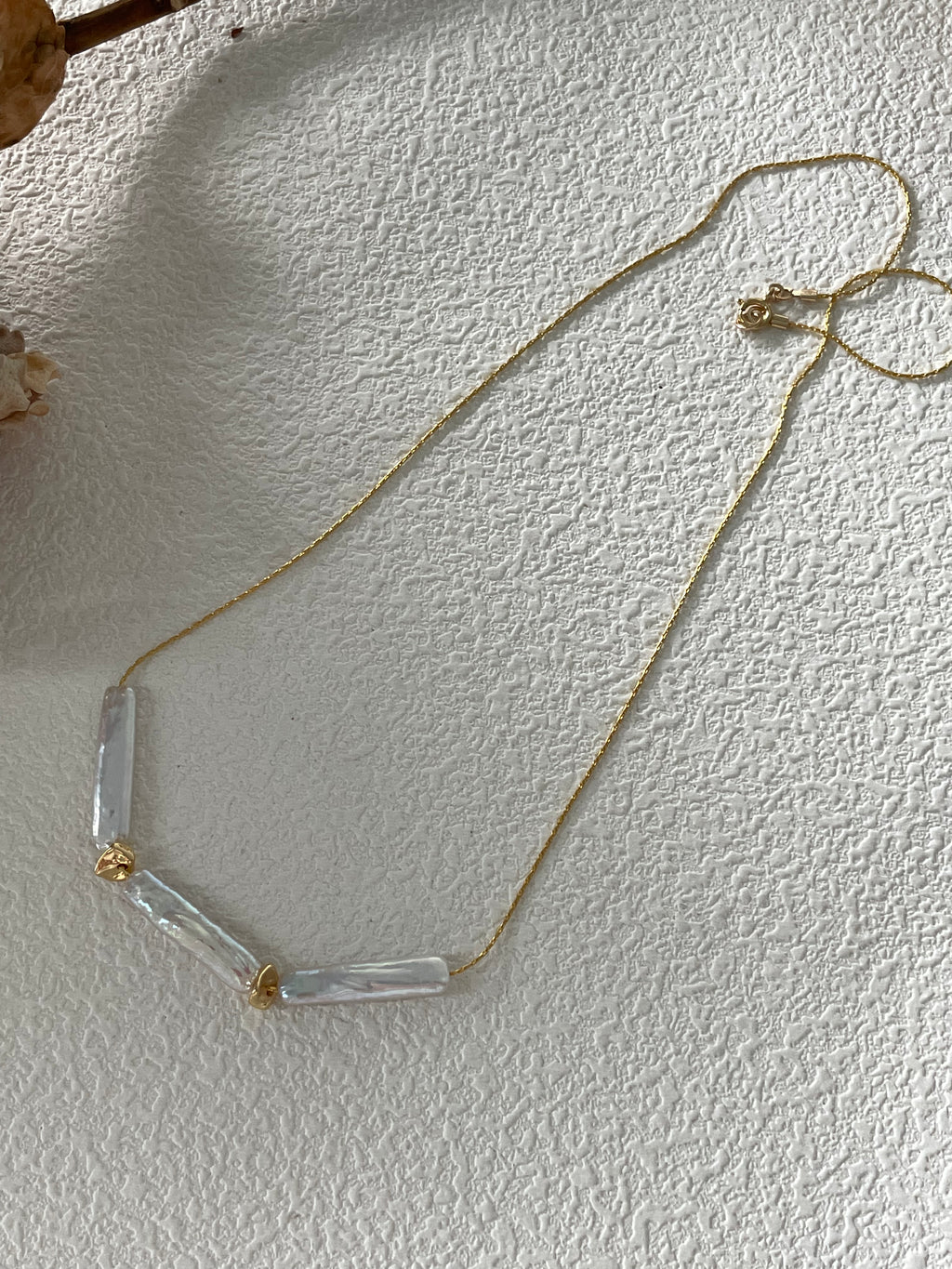 Minimal Baroque Pearl Necklace