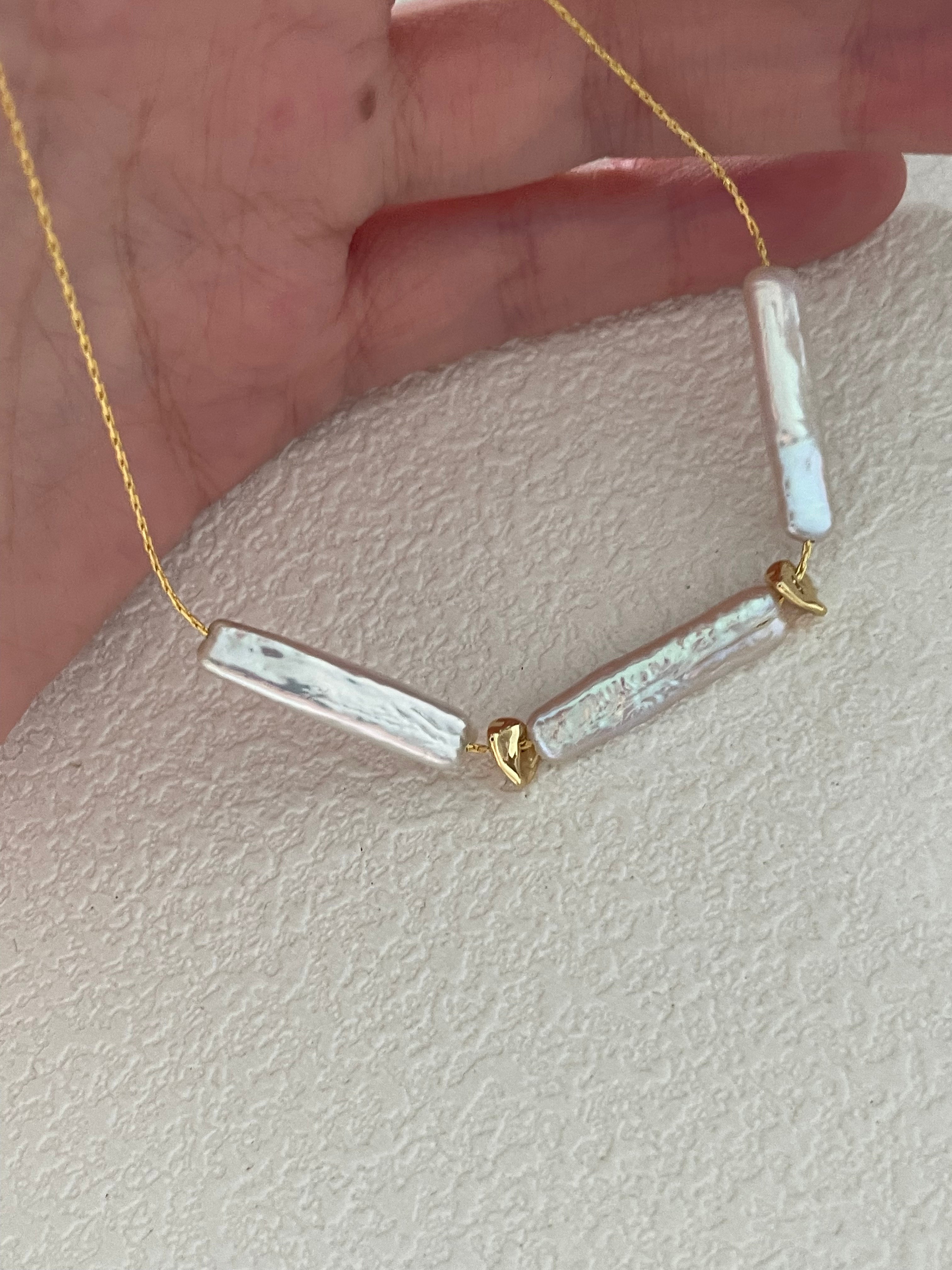 Minimal Baroque Pearl Necklace