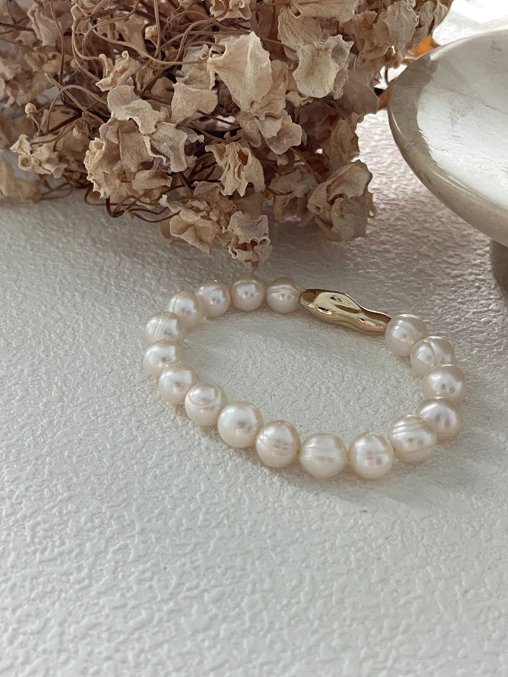 The 'Helix' Classic Pearl Bracelet