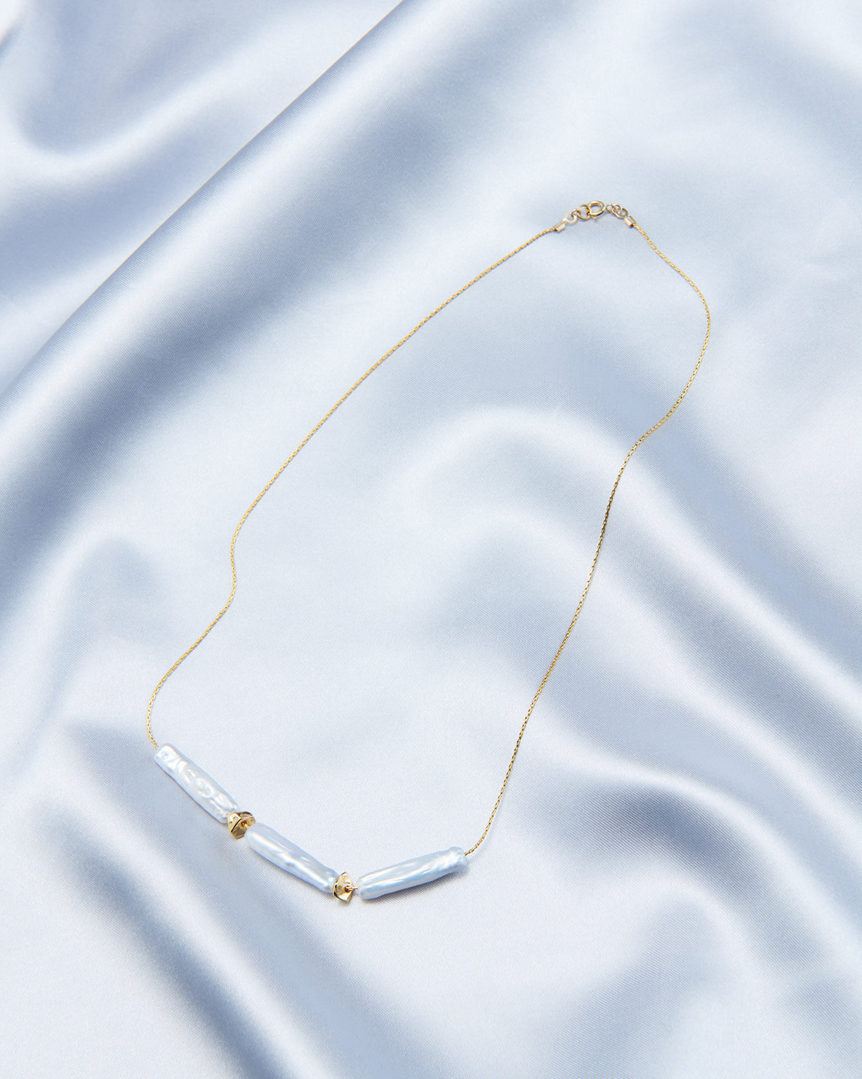 Minimal Baroque Pearl Necklace