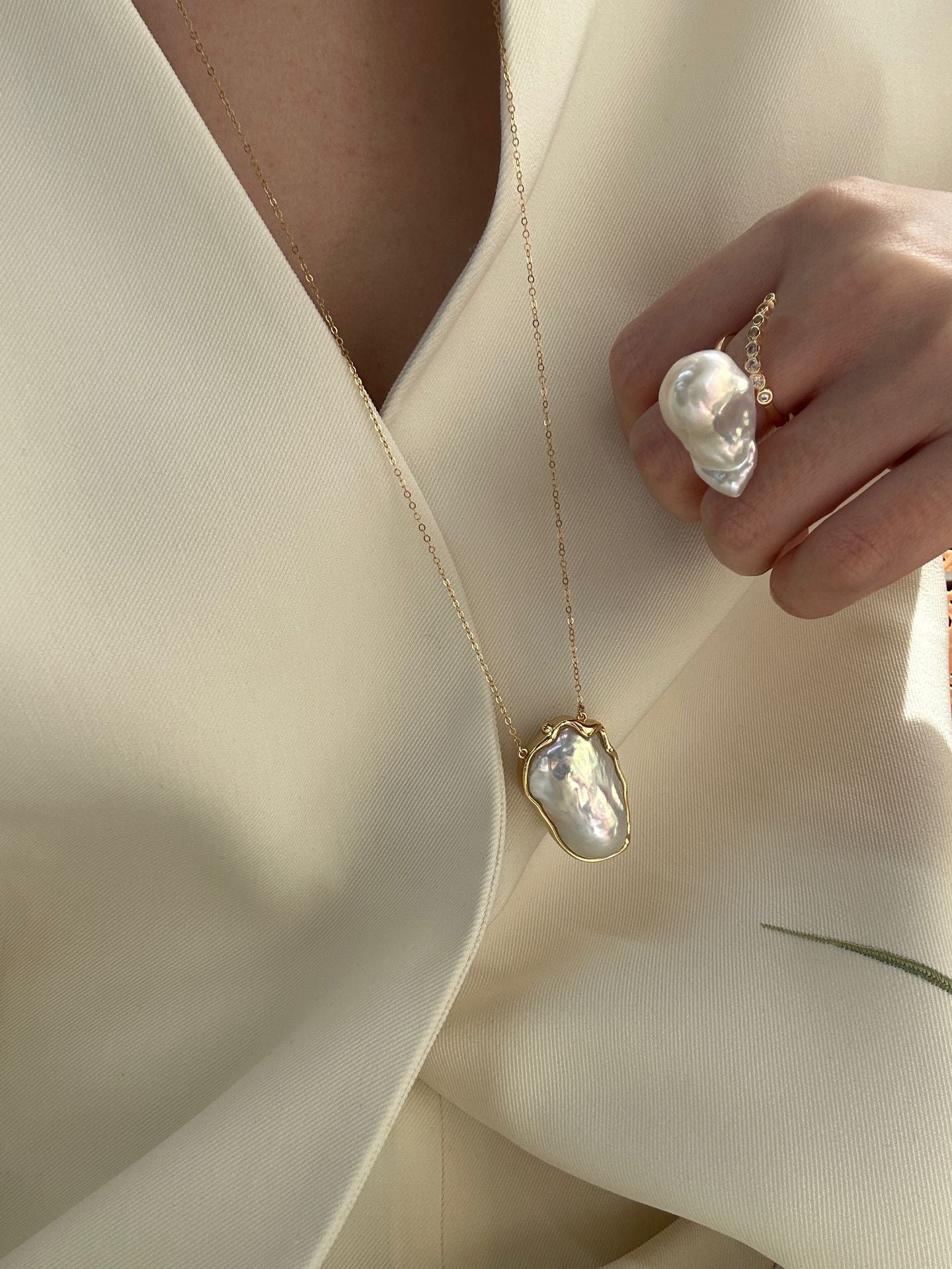 Luxe Curved Pave Bar & Large Baroque Pearl Open Ring