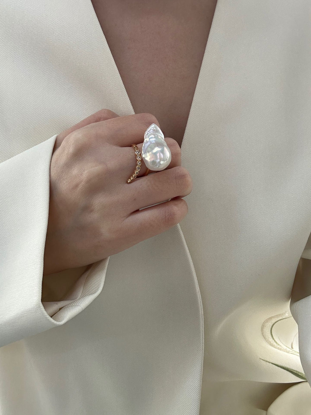 Luxe Curved Pave Bar & Large Baroque Pearl Open Ring